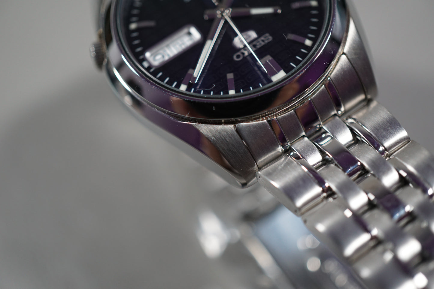 New Unworn Seiko 5 SNK357K1 7S26 Black "5 Motif" Dial Automatic Watch