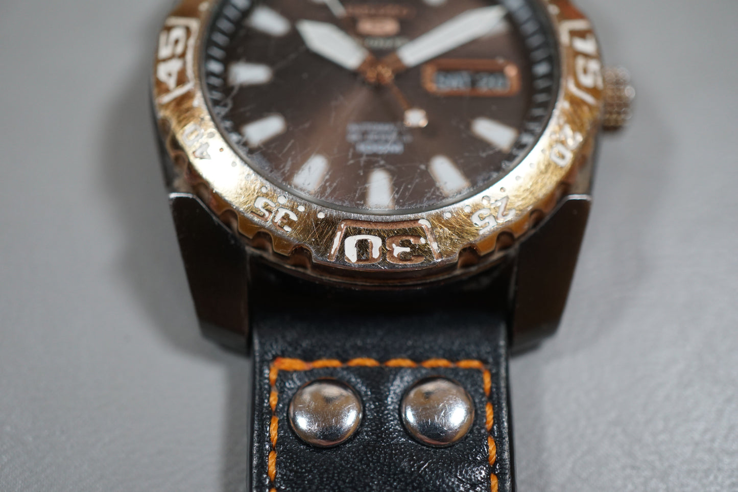 Seiko 5 Sports SRP172J1 4R36 Brown Dial Black Case Automatic Watch READ