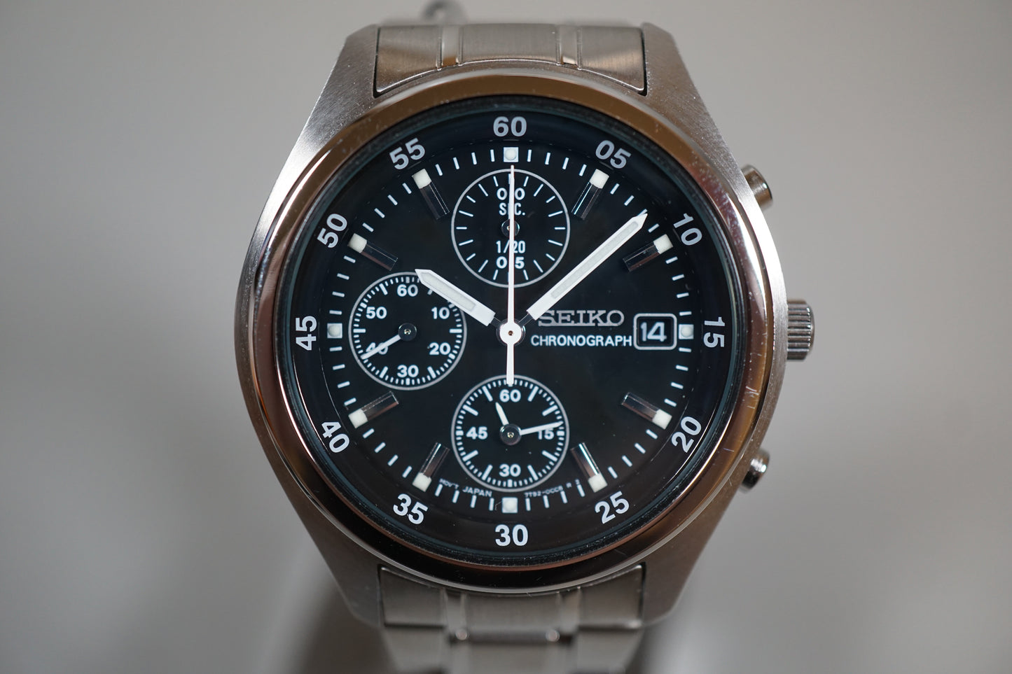 Unworn Seiko SND221P1 7T92 Black Dial Chronograph Quartz Watch