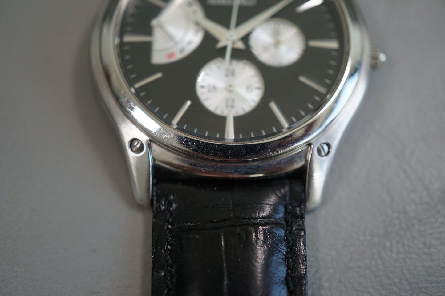 Seiko SNT005P1 5Y66 Black Dial Retrograde Day Date Quartz Watch