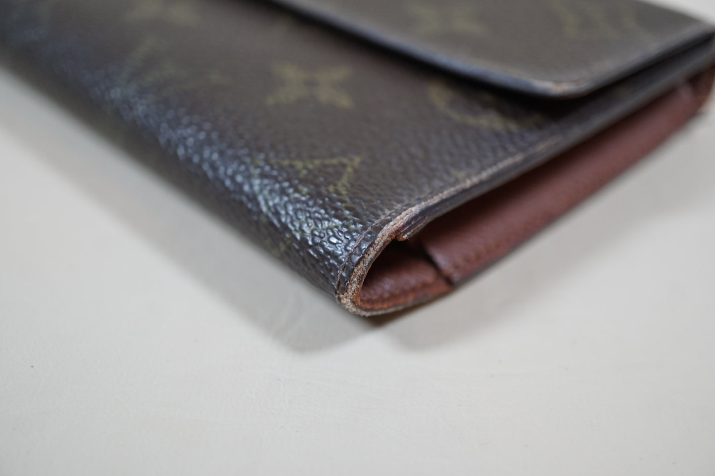 Louis Vuitton Monogram Porte Tresor International M61215 Wallet