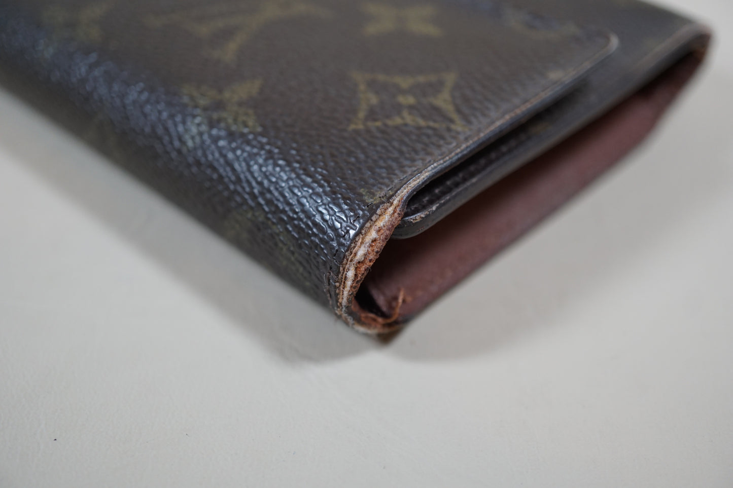 Louis Vuitton Monogram Porte Tresor International M61215 Wallet