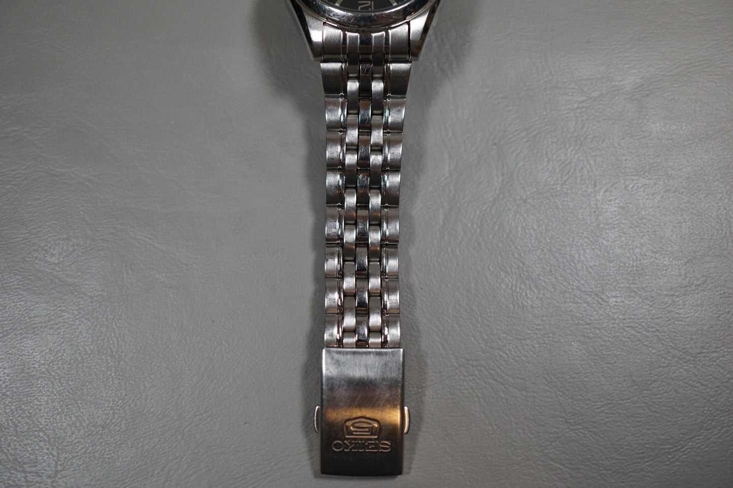Seiko 5 SNK393 7S26 Black Textured Dial Automatic Watch