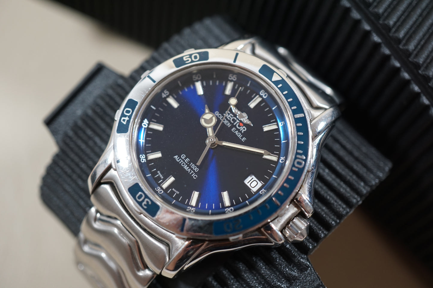 Sector Golden Eagle 1500 ETA 2824-2 No Limits Swiss Dive Watch Automatic