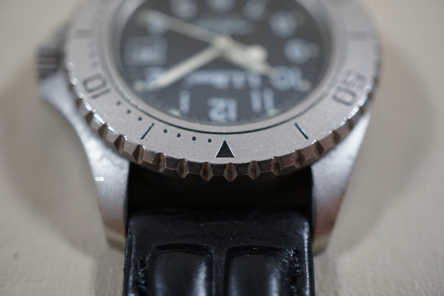 Vintage Hamilton x LL Bean Khaki 8587 Rare Ladies Black Dial Quartz