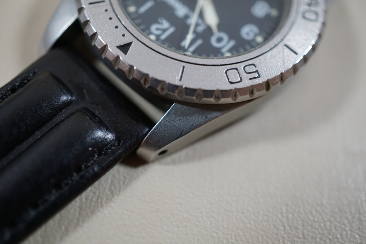 Vintage Hamilton x LL Bean Khaki 8587 Rare Ladies Black Dial Quartz