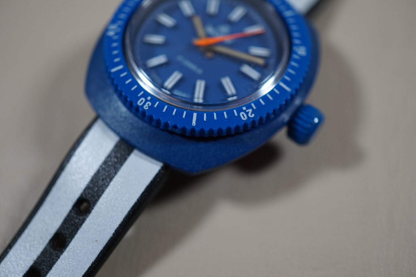 Vintage Wilson Mini Diver 17 JEWELS Blue Swiss Hand-wound Mechanical