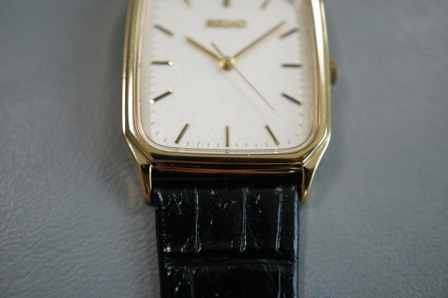 Unworn Seiko Selection SCDP040 7N01 Gold Tone Rectangular Quartz Watch Engraved