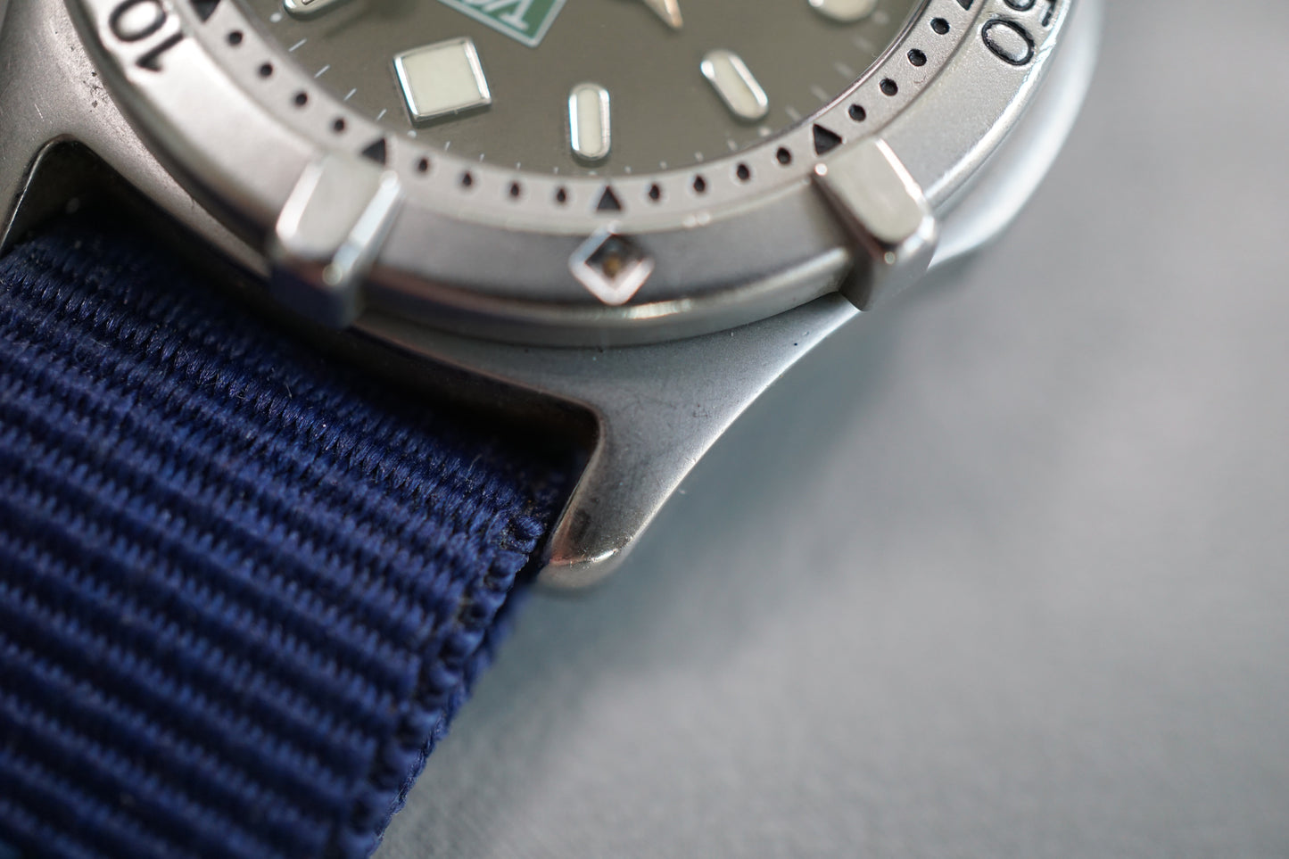 Tag Heuer 2000 669.213F Grey Dial 200M Automatic Watch