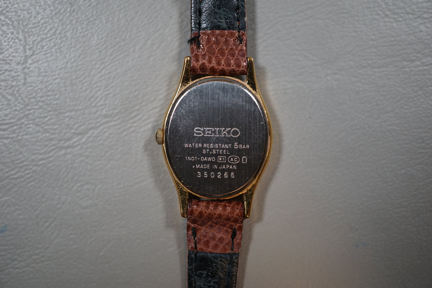 Seiko Spirit SSDA008 1N01 Gold Tone Oval Shape Ladies Quartz Watch