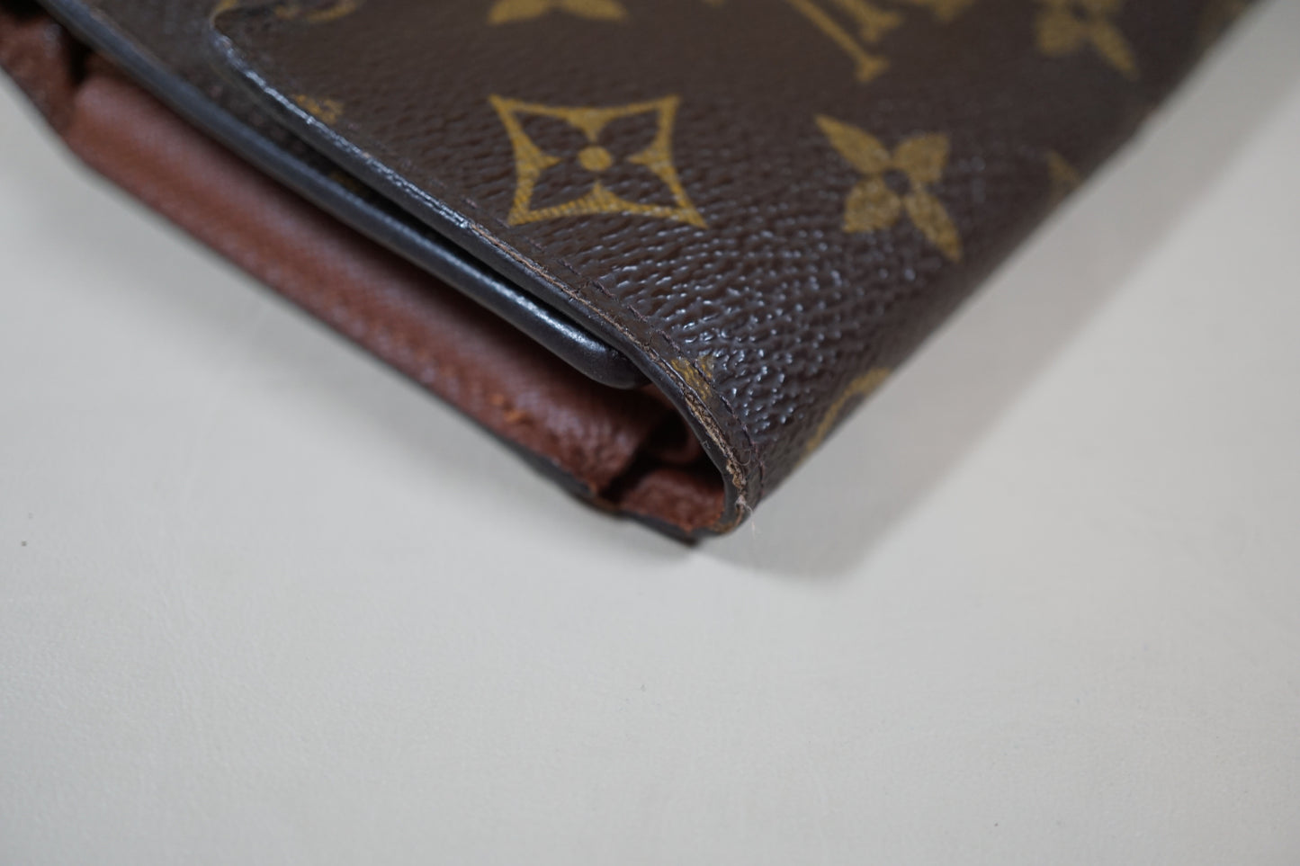 Louis Vuitton Monogram Porte Tresor International M61215 Wallet