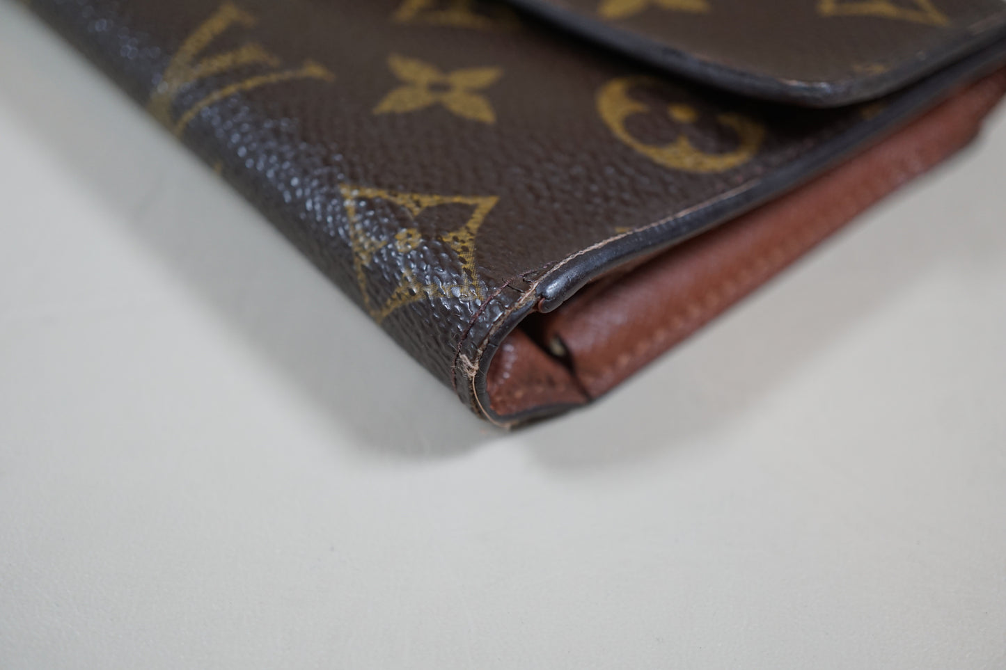 Louis Vuitton Monogram Porte Tresor International M61215 Wallet