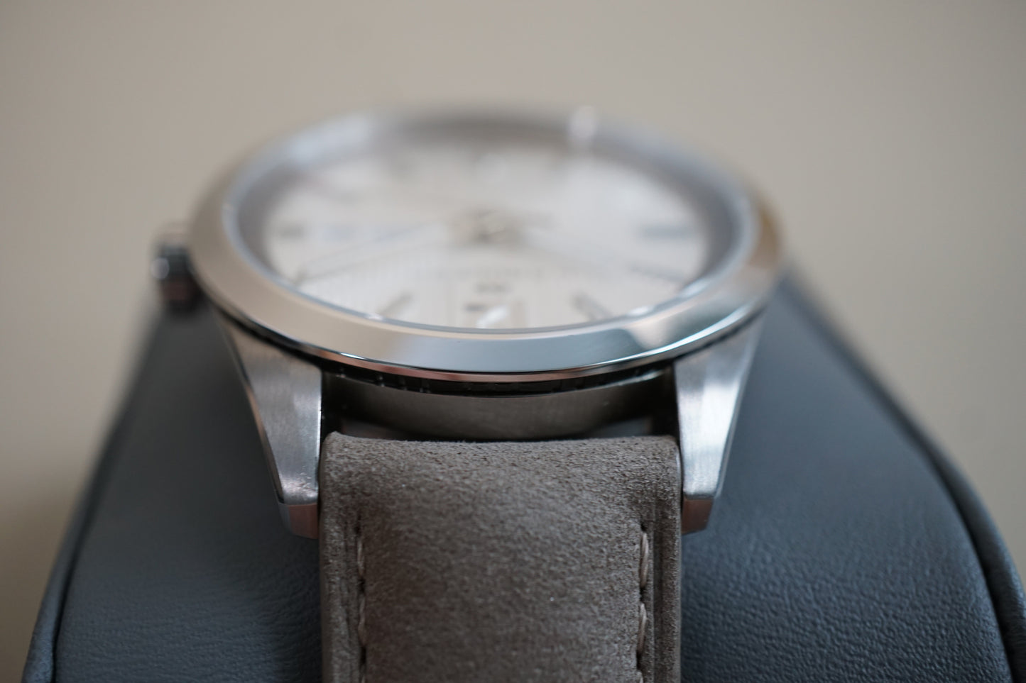 Hamilton Broadway H43311915 Day Date White Dial Quartz