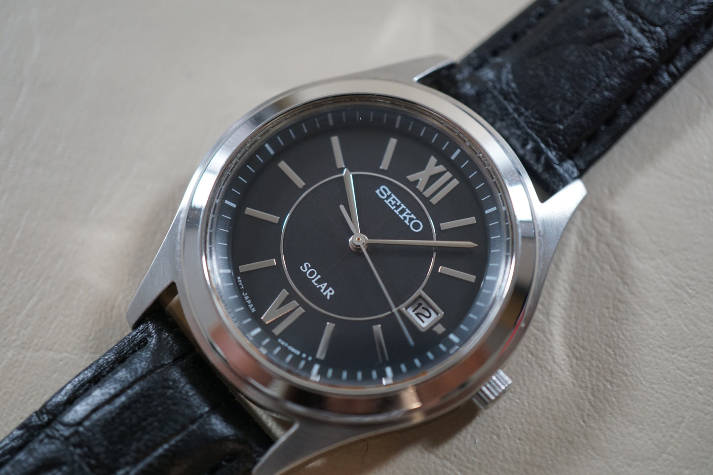 Seiko V147-0AD0 Black Dial Solar Quartz 36mm