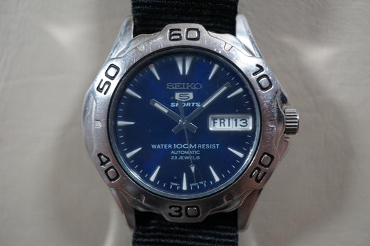 Seiko 5 Sports 7S36-00A0 Sunburst Blue Automatic