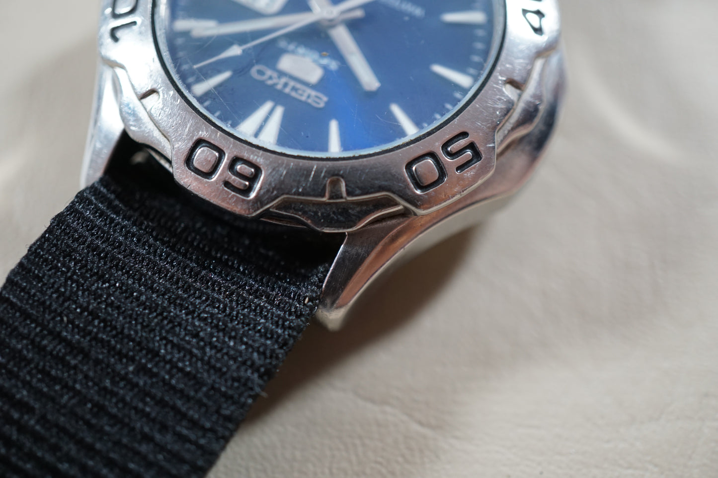 Seiko 5 Sports 7S36-00A0 Sunburst Blue Automatic