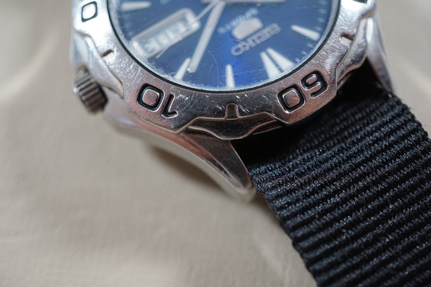 Seiko 5 Sports 7S36-00A0 Sunburst Blue Automatic