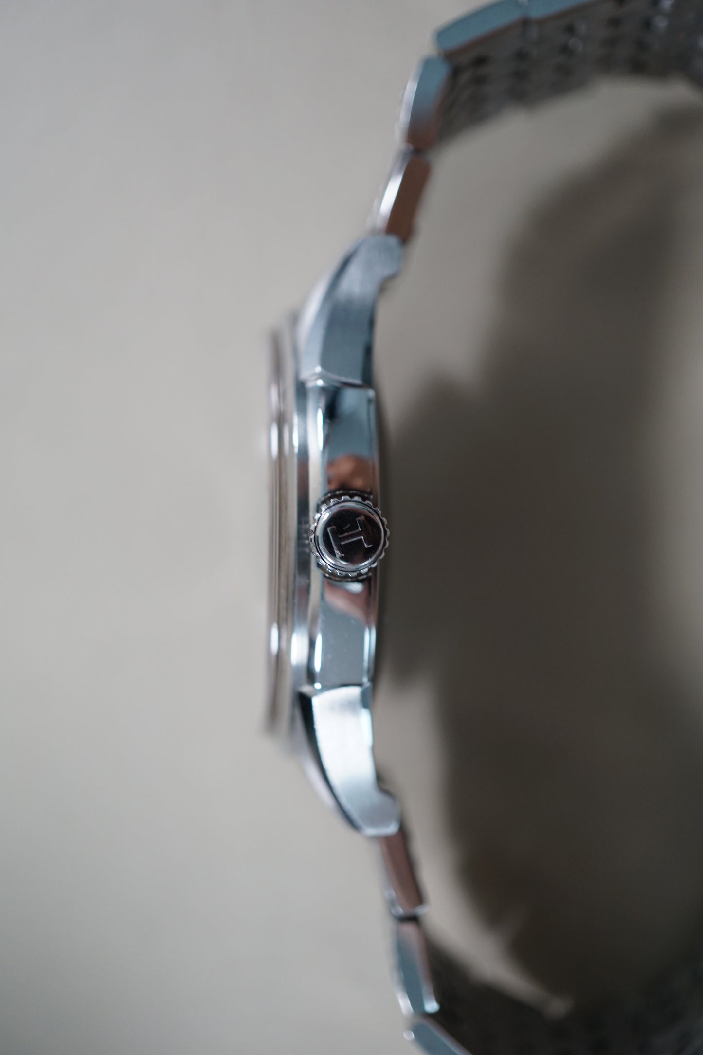 Hamilton American Classic H38715731 ETA 2824-2 Thin-O-Matic Automatic