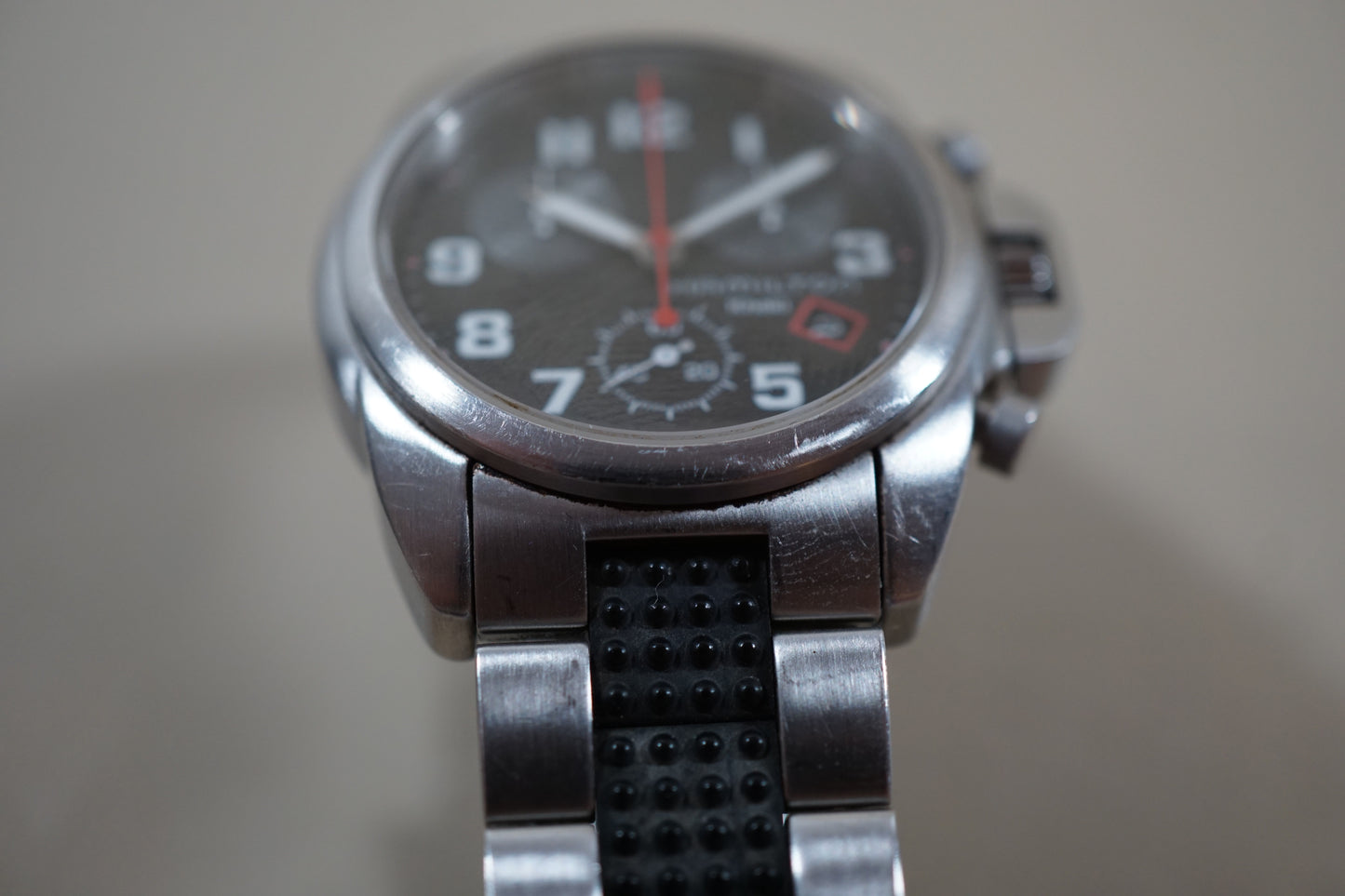 Hamilton Khaki 6303 Field Quartz Chronograph Crown Guard Midsize READ