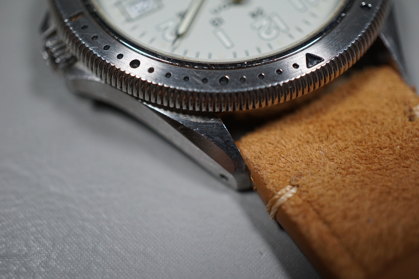 Hamilton Khaki 9859A Rare Vintage Quartz Sub 330Ft 39mm