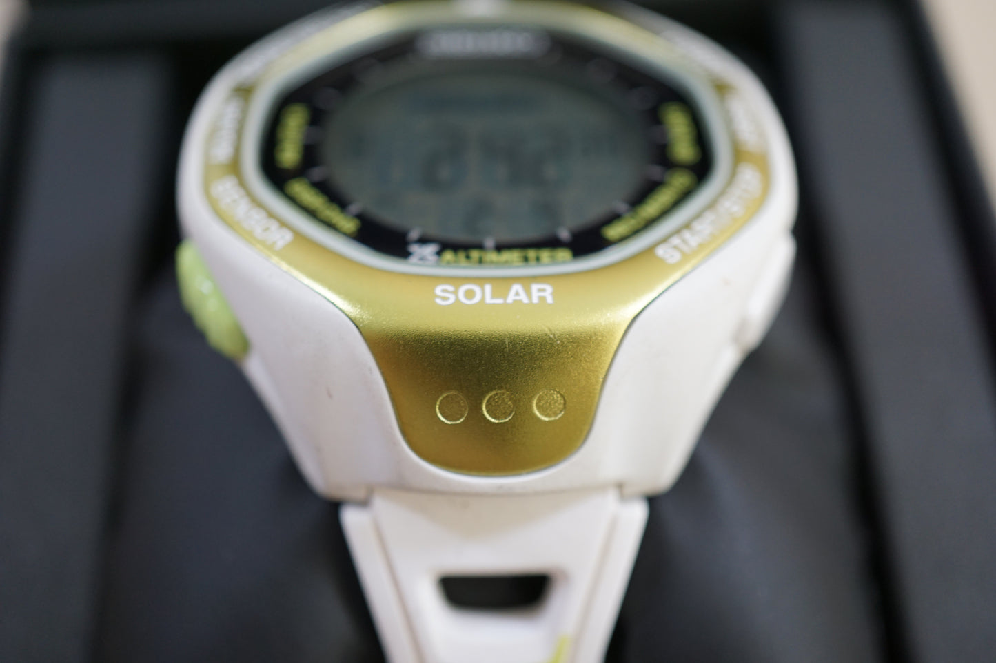 Seiko Prospex SBEB029 S822 Solar Digital Alpinist White Green