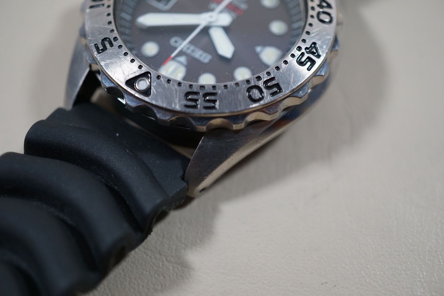 Seiko Prospex SBCB007 V145 Solar Quartz Titanium Diver 200M